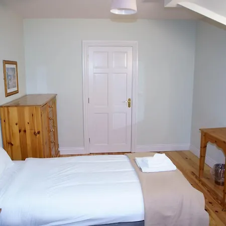 Courtyard Homes 3 Bed Sleeps 6 別荘