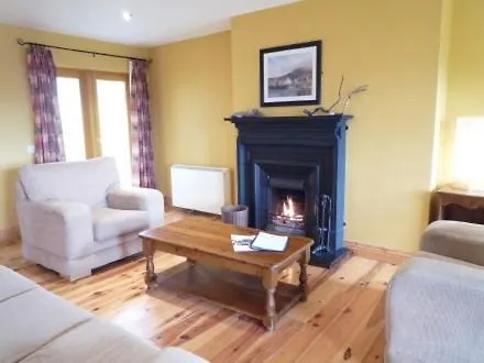 Courtyard Homes 3 Bed Sleeps 6