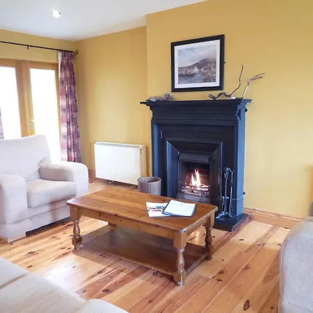 Holiday home Courtyard Homes 3 Bed By Trident Homes Dingle