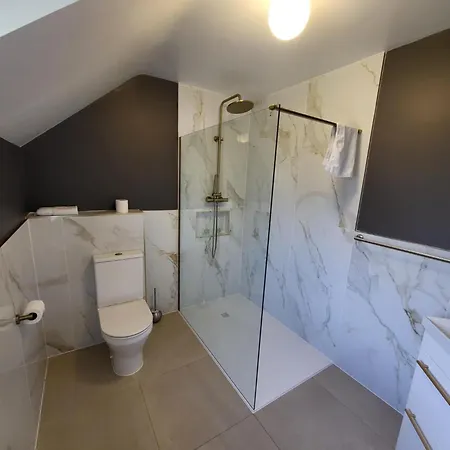 Hébergement de vacances Courtyard Homes 3 Bed Sleeps 6