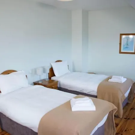 Σπίτι διακοπών Courtyard Homes 3 Bed Sleeps 6 Ντίνγκλε