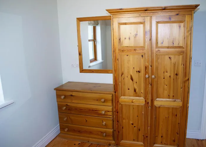 Courtyard Homes 3 Bed Sleeps 6 別荘 *