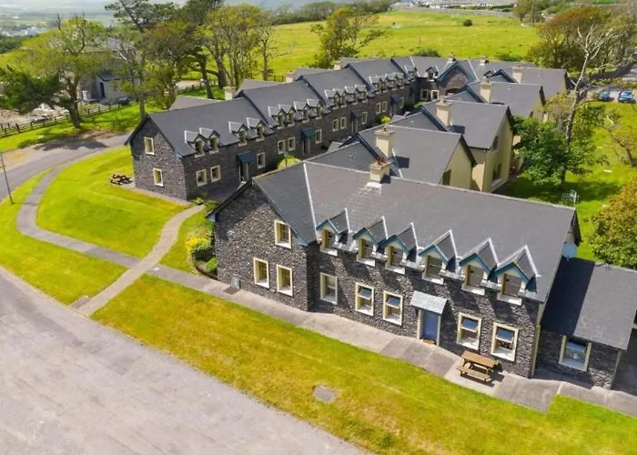 Courtyard Homes 3 Bed Sleeps 6 Tatil Evi